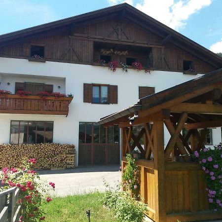 Appartamento Cologna Castelfondo Exterior photo